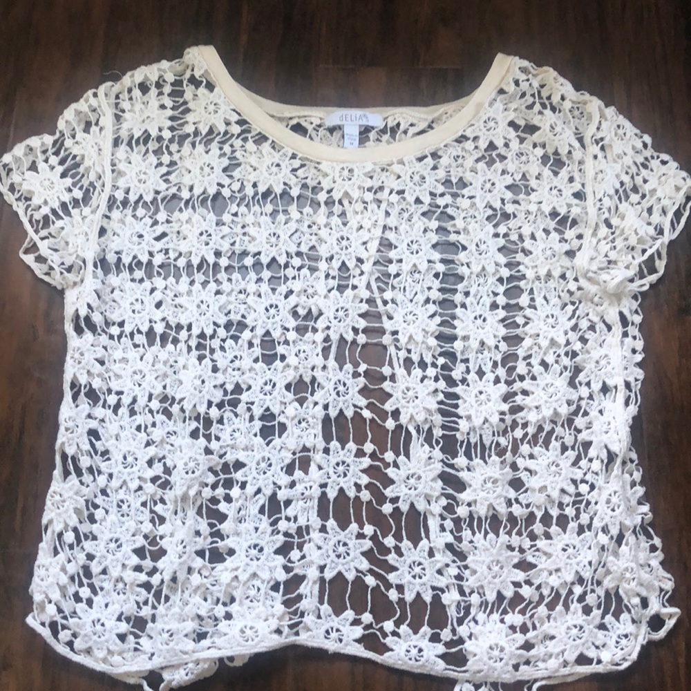Delia’s top